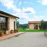 La Pulledraia Del Podere Montegrappa Farm stay *