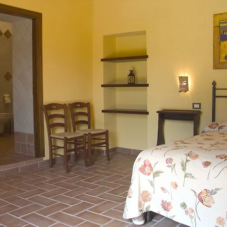 La Pulledraia Del Podere Montegrappa Feriegård