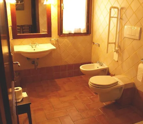 Κατάλυμα σε φάρμα La Pulledraia Del Podere Montegrappa Alberese