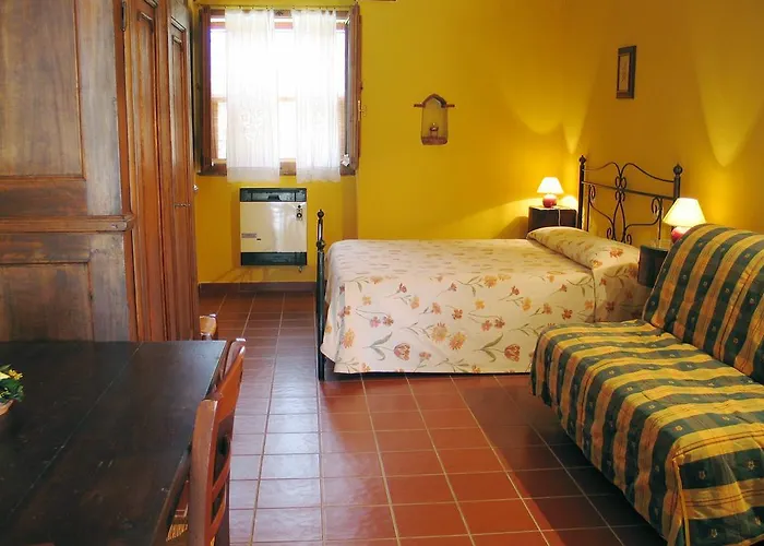 La Pulledraia Del Podere Montegrappa 알베레세