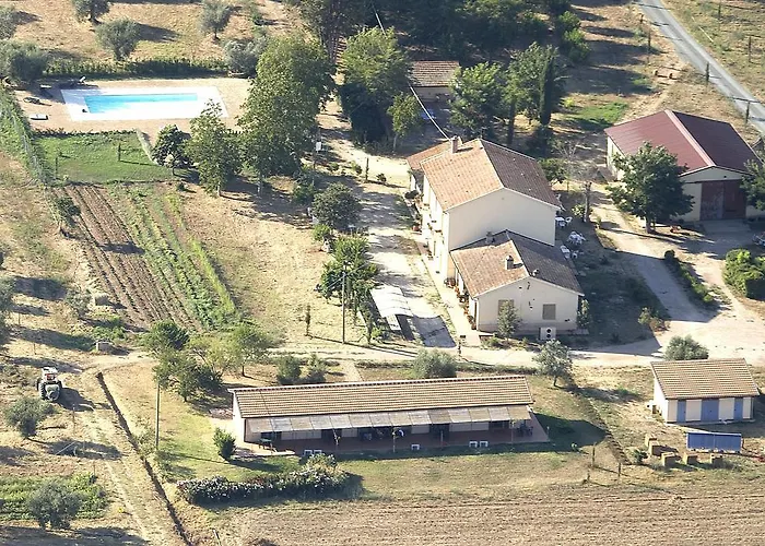 Κατάλυμα σε φάρμα La Pulledraia Del Podere Montegrappa *